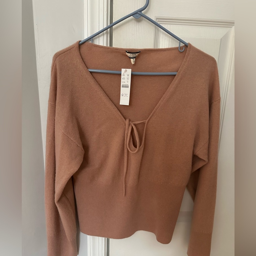 NWT J. Crew Women's Cashmere Sweater in Peach soft color